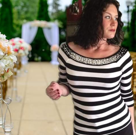 Meet your Posher, Dawn - Picture 2 of 2